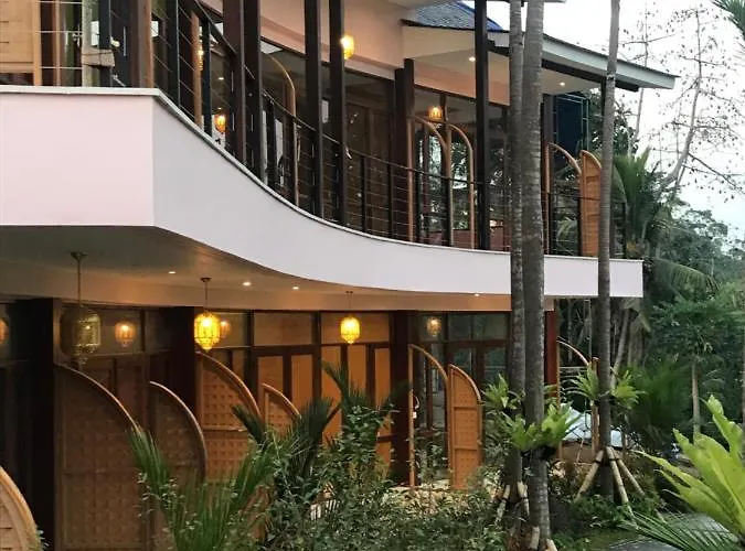 Rudra Sahashrara Bali - Ayurvedic - Health And Wellness ホテル