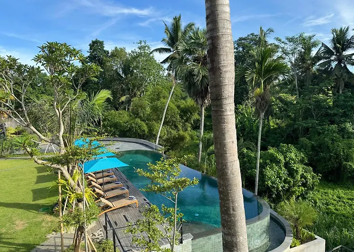 Rudra Sahashrara Bali - Ayurvedic - Health And Wellness ホテル