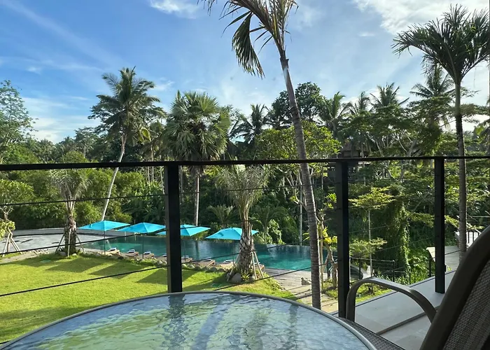 Rudra Sahashrara Bali - Ayurvedic - Health And Wellness 4* ウブド