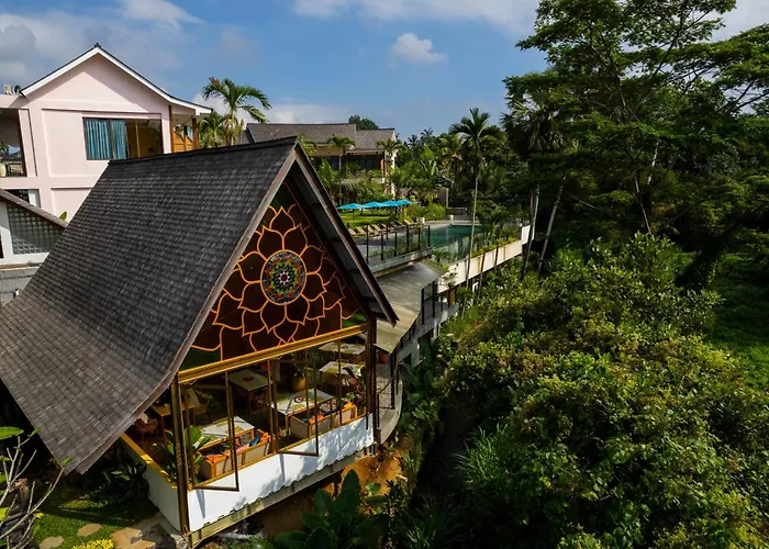 Rudra Sahashrara Bali - Ayurvedic - Health And Wellness ホテル